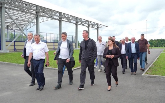 В Брянской области по федеральному проекту благоустроили жилой комплекс для аграриев