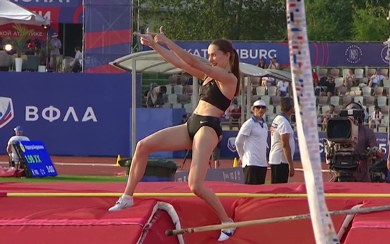 Жара выше 30 градусов не помешала новым рекордам на чемпионате России в Екатеринбурге