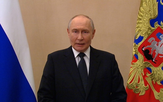 Путин поздравил личный состав и ветеранов ВМФ с профессиональным праздником