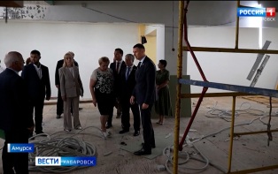 «Это благодаря команде Президента и Губернатора»: капремонт школы №9 в Амурске завершат к Дню знаний