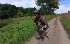 В курском приграничье на полигоне бойцы проходят испытание на прочность