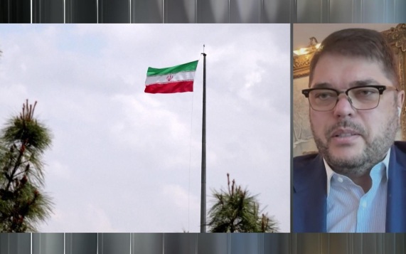 Василенко считает, что удары Ирана по военным базам США – это только начало