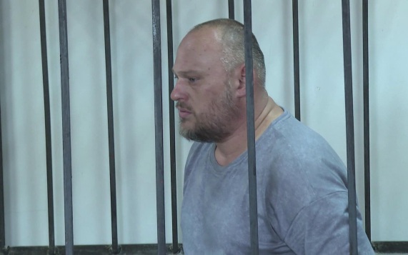 Суд в Екатеринбурге арестовал фигуранта дела о нападении на ученого Никиту Зезина
