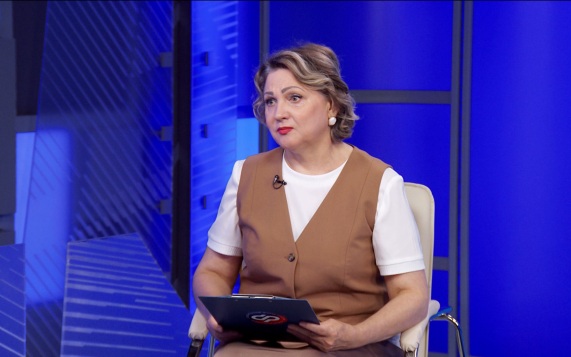 Что изменилось для амурчан с 1 августа: интервью с Еленой Гончаровой (Социальный фонд России)