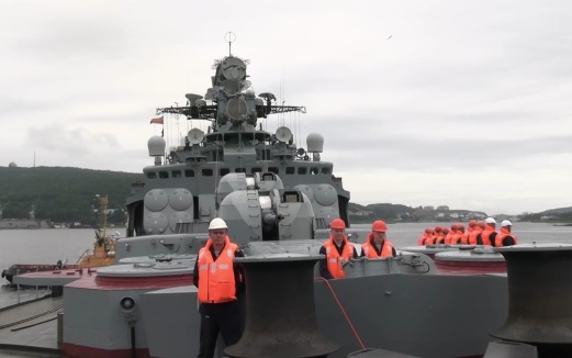 Крейсер "Варяг" возглавит масштабные учения Тихоокеанского флота в Японском и Охотском морях