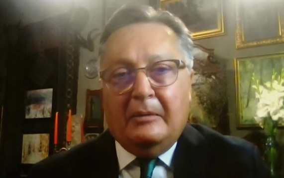 "Глубинное государство" и смена курса: эксперт - о причинах антироссийской риторики оппозиции