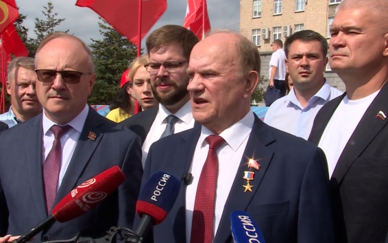 Партии активно готовятся к предстоящим в сентябре парламентским выборам