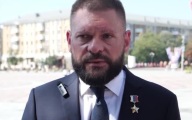 Евгений Поддубный вручил награды родителям бойцов СВО в день освобождения Белгорода