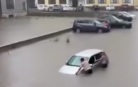 Грозы и наводнения в центральных регионах, пожары в Сибири требуют помощи