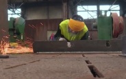 На судостроительном заводе в Хабаровске приступили к сборке дебаркадеров