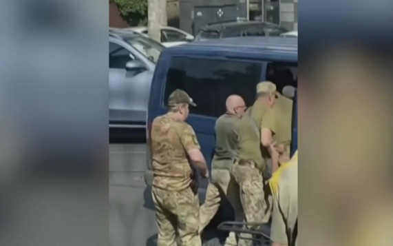 На Украине началось массовое преследование сотрудников ТЦК, а военкоматы пополнят бывшими заключенными