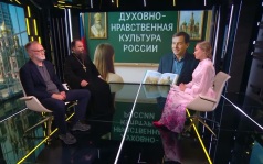 Почему же службы ПЦУ проходят в пустых соборах?