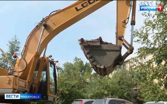 Дорогу к спортшколе «Дельфин» и центру «Феникс» обновят по поручению Дмитрия Демешина