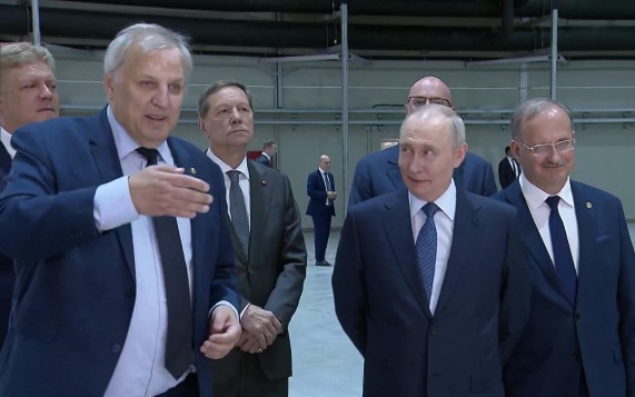 Путин осмотрел СКИФ и провёл заседание Совета по науке