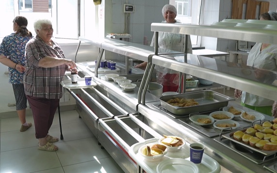 В ПВР создали комфортную обстановку для белгородцев, чье жилье повреждено из-за ночной атаки БПЛА
