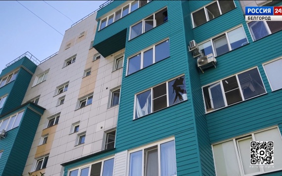 Дрон ВСУ атаковал многоквартирный дом в поселке Дубовое
