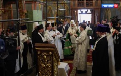 Патриарх Кирилл совершил молебное пение в Архангельском соборе Кремля