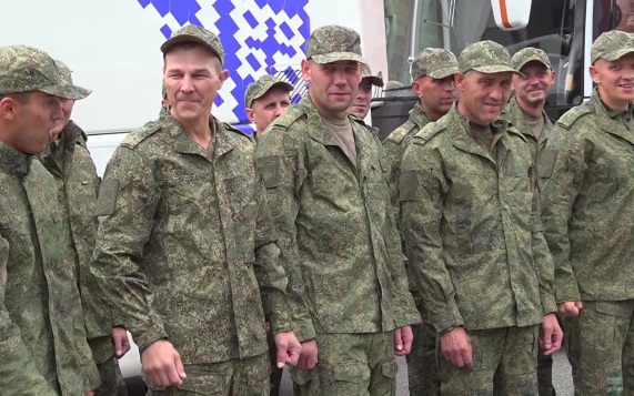 Из украинского плена освобождены сто три наших военнослужащих