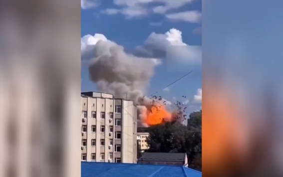 В Киеве поражен торгово‑складской комплекс, где производили компоненты для БПЛА