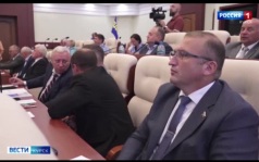 Глава региона Александр Хинштейн принял участие в заключительном заседании Курской областной Думы 7-го созыва