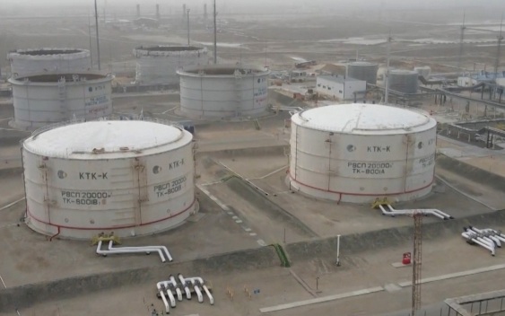 Охрана нефтяной инфраструктуры, выборы в Кыргызстане и новая разработка российских ученых