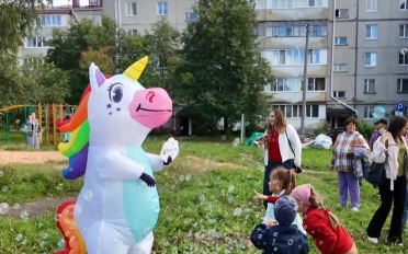Настоящий праздник устроили активисты «Движения первых» для юных жителей Семёновки