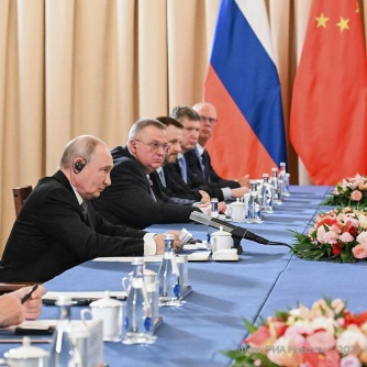 Владимир Путин предложил сделать безвиз между Россией и Китаем постоянным