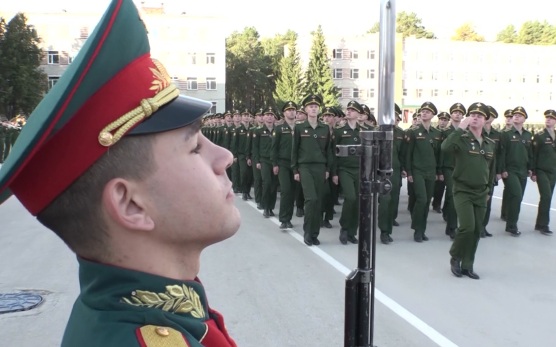 В Новосибирском высшем военном командном училище открыли новые современные казармы