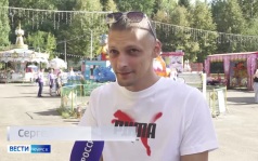 Собраться в школу ребятам, чьи папы сейчас защищают Родину, помогали сотрудники ведомств Курской области