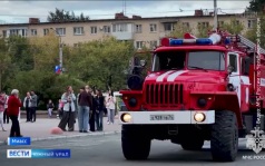 В Миассе сотрудники МЧС потушили условный пожар в торговом комплексе