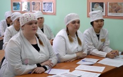 Более тысячи в белых халатах: Приамурье установило исторический максимум по набору студентов-медиков