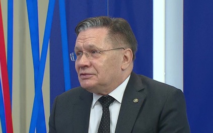 Лихачев: Многие страны вынуждены вводить санкции против России из-за политического давления