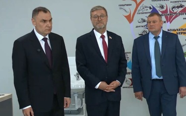 Глава Марий Эл принял участие в праздничной линейке в обновлённой Новоарбанской школе