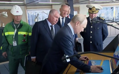 Центр мировой политики и бизнеса сейчас во Владивостоке, где проходит ВЭФ
