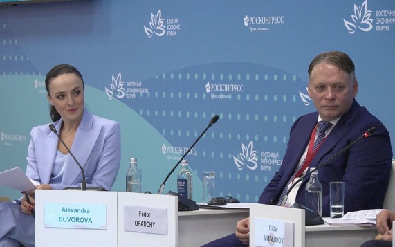 Третий день ВЭФ: экспорт технологий в Азию и подготовка к пленарной сессии Владимира Путина
