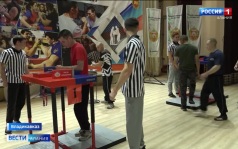 В республиканском доме офицеров прошёл турнир по армрестлингу среди военнослужащих 58 гвардейской общевойсковой армии