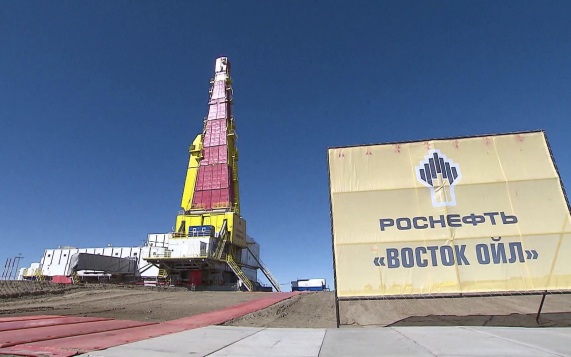 Владимир Путин дал старт работе магистрального нефтепровода на проекте «Восток Ойл»