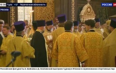 В Храме Христа Спасителя в эти минуты начинается Божественная литургия