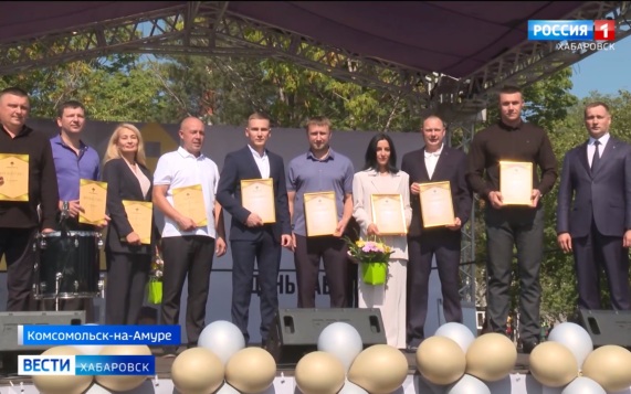 «Наши люди – пример для всего края»: на НПЗ Города юности чествовали лучших сотрудников