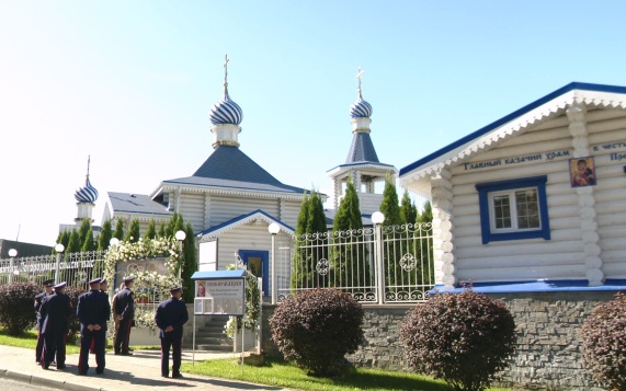 В Белгороде престольный праздник отметил главный казачий храм региона
