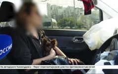 Полицейские разбираются в обстоятельствах ДТП с участием микроавтобуса в Иркутске