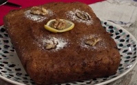 Теплый салат из кабачков и коврижка с грецкими орехами