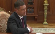 Владимир Путин обсудил развитие Псковской области с Михаилом Ведерниковым