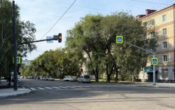 На Октябрьской в Благовещенске начали укладывать асфальт