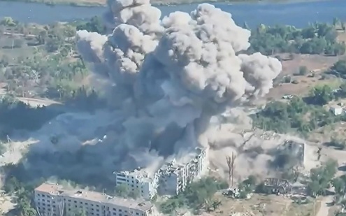 Российские войска поразили крупный дата-центр ВСУ и склады беспилотников в Гостомеле
