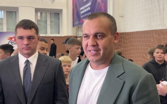 Умар Кремлев встретился с юными боксерами в Забайкальском крае