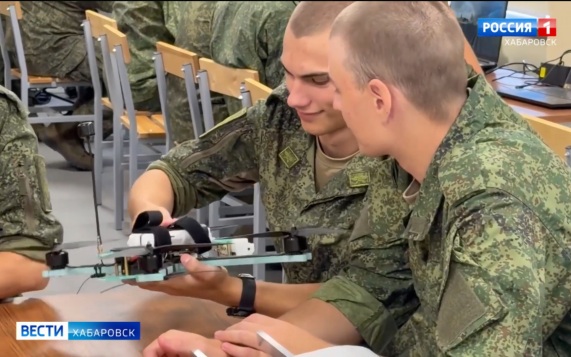 Лучшие – геймеры: молодёжь получает в Центрах подготовки операторов БПЛА и опыт, и солидные выплаты