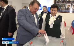 В Ингушетии семьями приходят на избирательные участки