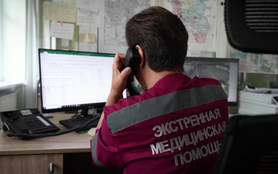 В Старобельске фельдшеры скорой помощи выезжают на вызовы под прикрытием мобильных огневых групп
