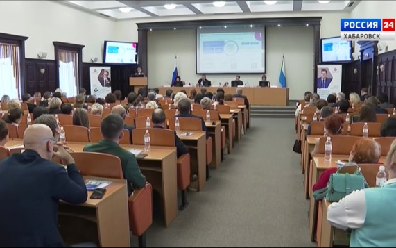 «Минимизировать отток кадров»: в Хабаровске обсудили систему наставничества для молодых медиков